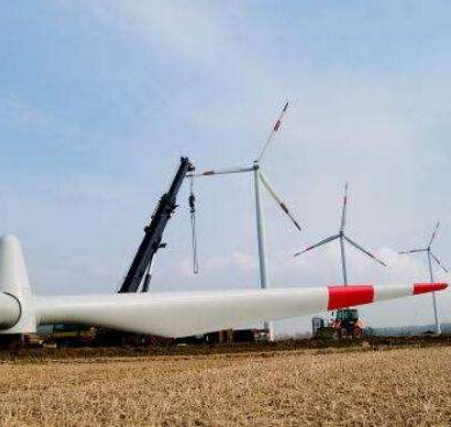 Wind power blades What can you do when you are old?