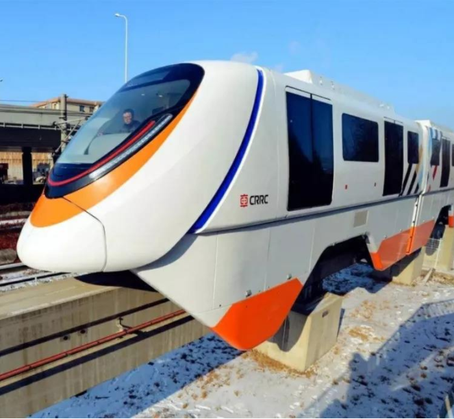 How is the “first door” of rail transit built?