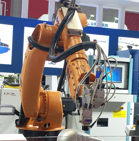 What kind of environment is used for plastic coated metal hoses?