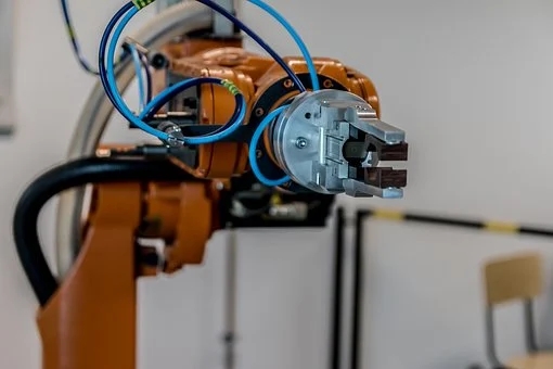 Industrial robot output maintains rapid growth